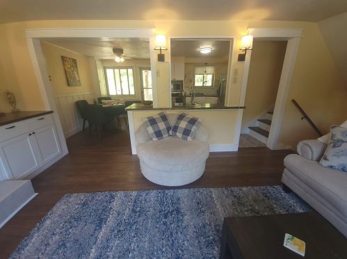 6279 Poketa Rd, Verona PA  15147-3305 exterior