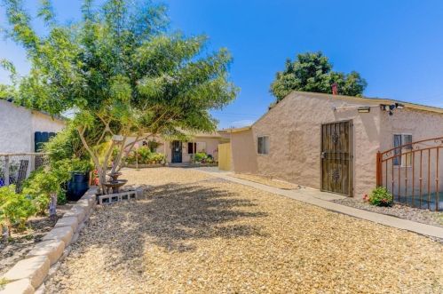 3973 Hemlock St, San Diego, CA 92113-2839