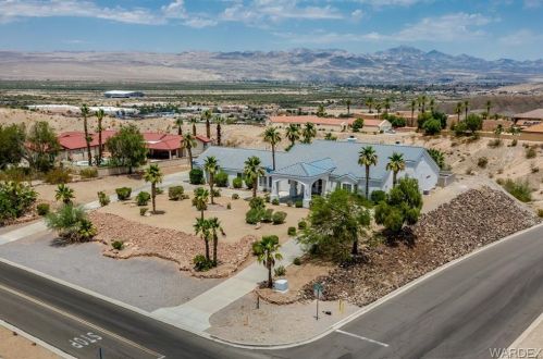 1895 Corwin Rd, Bullhead City AZ  86442-8774 exterior