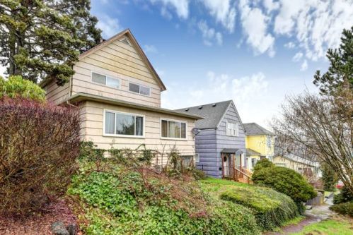 807 Bluff Ave, Hoquiam, WA 98550-1422