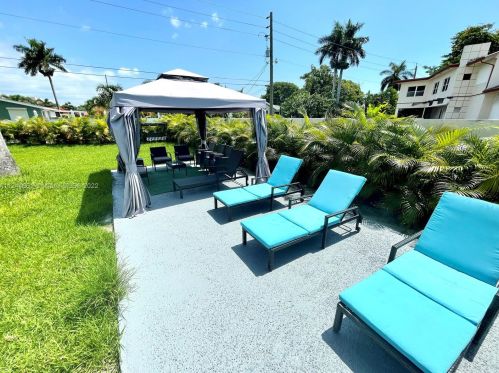 325 4 Ave, Dania Beach FL  33004-2723 exterior