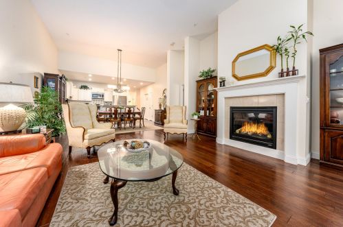 36 Southport Dr, Mashpee MA 02649-2860 exterior