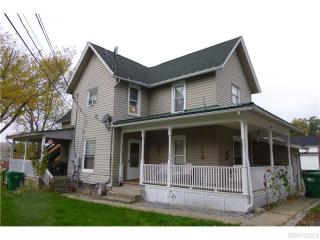18 Canada St, Holland, NY 14080-9601