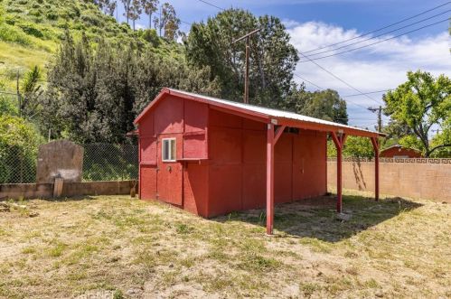 435 Talbert Ave, Simi Valley CA  93065-5249 exterior