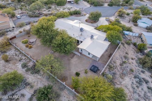 1348 Avenida Conalea, Tucson AZ 85748-7716 exterior