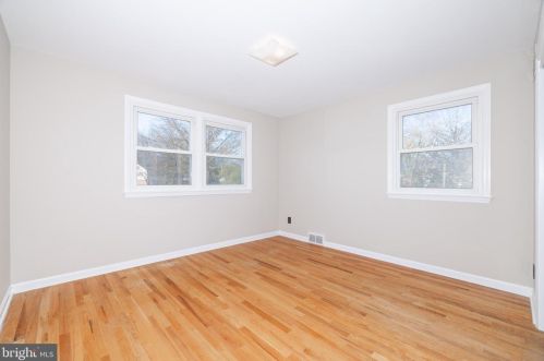 606 Dorcaster Dr, Wilmington DE  19808-2212 exterior
