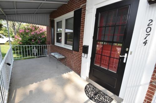 2074 Galbraith Rd, Cincinnati OH  45215-5634 exterior