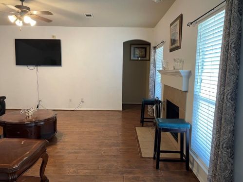 4600 Fox Meadows Ln, Midlothian TX  76063-6741 exterior