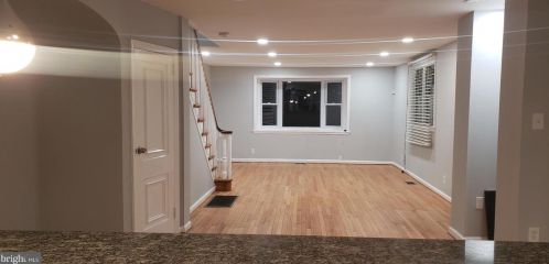 850 Longshore Ave, Philadelphia PA  19111-4423 exterior