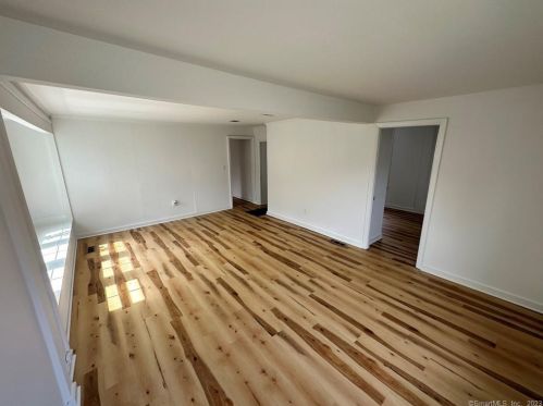 34 Wildwood Ave, Milford CT  06460-5847 exterior