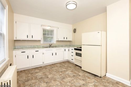 233 3 Ave, Manville NJ  08835-1314 exterior