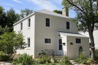 5593 Angle Ln, Greendale, WI 53129-1306