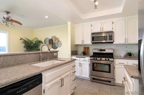 6985 Camino Degrazia, San Diego CA 92111-7810 exterior