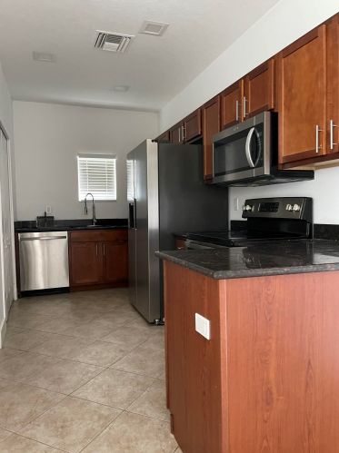 2622 Creekside Dr, Fort Pierce FL  34981-5114 exterior