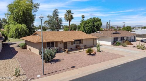 10951 Oakmont Dr, Sun City, AZ 85351-3319