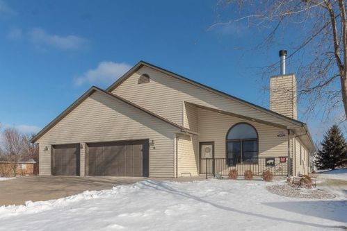 18 Columbia Ct, Mankato MN  exterior