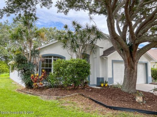 4841 Erin Ln, Melbourne, FL 32940-7155
