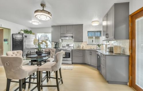 9020 Grove St, Elk Grove CA  95624-2318 exterior