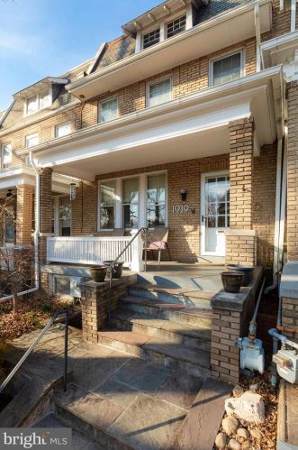 1919 Kenyon St, Washington, DC 20010-2620