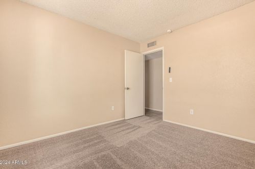 12414 44th Ln, Glendale AZ  85304-2307 exterior