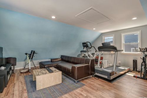 136-17 Bch Channel Dr, Far Rockaway NY  11694-2402 exterior