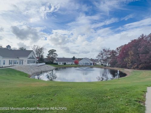 36 Winding River Rd, Lakewood NJ  08701-5733 exterior