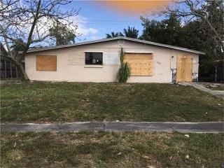 3700 58th Ter, Hollywood FL  33023 exterior