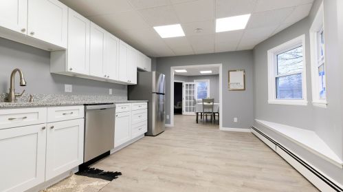 169 Main St, Salem, NH 03079-1823