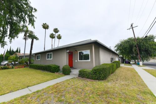 2308 Tevis Ave, Long Beach, CA 90815-2236
