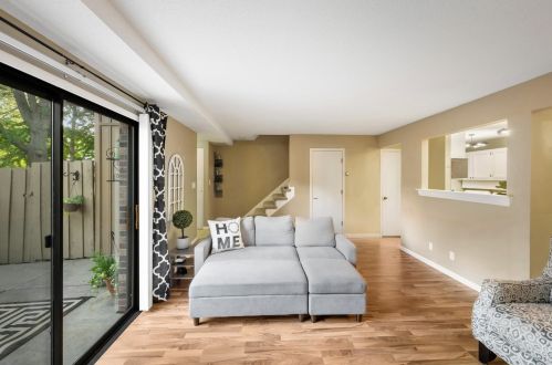 2411 Unity Ave, Minneapolis MN  55422-3449 exterior