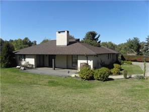 105 Balboa Dr, Monongahela, PA 15063-9651