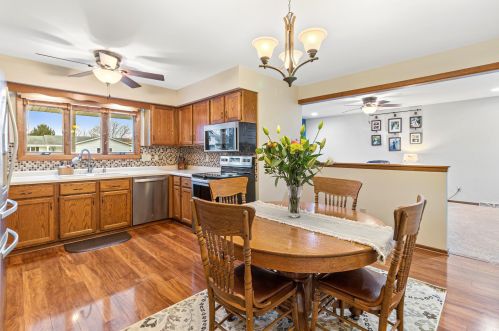 205 7th St, Waterford, WI 53185-4503