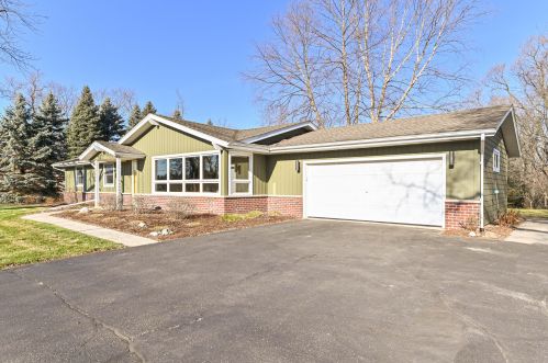 3088 North St, East Troy, WI 53120-1143