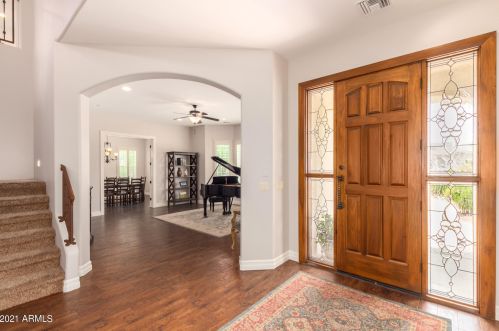 2710 Cattle Dr, Gilbert AZ  85297-8116 exterior