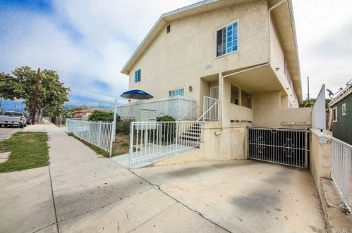 14528 Avis Ave, Lawndale CA  90260-1850 exterior