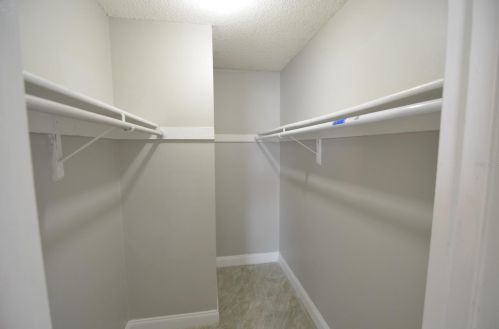 2789 L B Mcleod Rd, Orlando FL  32805-5967 exterior