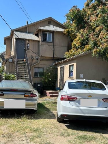 818 2nd St, Modesto CA  95351-2813 exterior