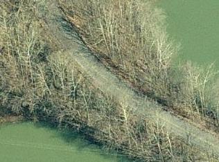 710 Lake Sequoyah Dr, Fayetteville, AR 72701-9169