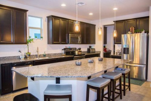 9309 Odeum Ln, Tolleson, AZ 85353-4223