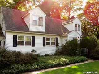 495 Manse Ln, Rochester, NY 14625-1111