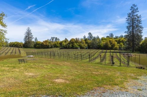 6857 La Porte Rd, Bangor, CA 95914-9705