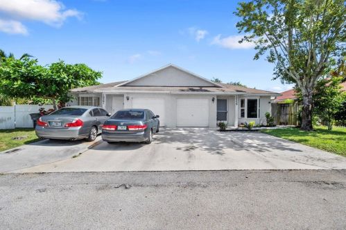 10359 Boynton Place Cir, Boynton Beach, FL 33437-2660
