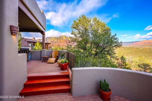 215 Calle Francesca, Sedona AZ 86336-4761 exterior