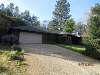 414 Green Oaks Dr, Paradise, CA 95969-5724
