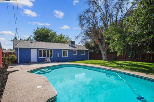 2417 Bellamy St, Modesto CA  95354-3117 exterior