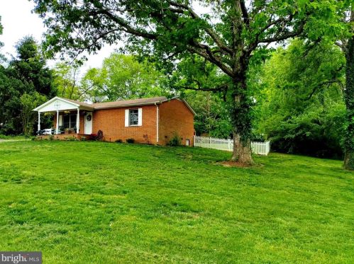 18128 Monrovia Rd, Madison Mills VA  22960-3109 exterior