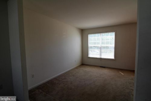 132 Parkers Dr, Dover DE  19904-1467 exterior