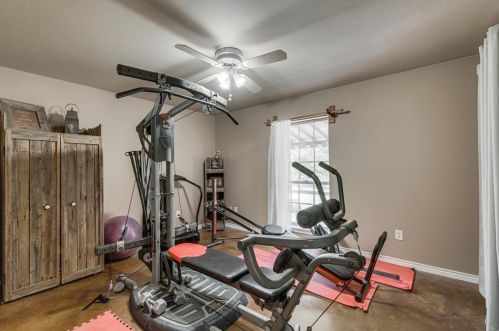 1511 Walnut Grv Rd, Midlothian TX  76065-4749 exterior