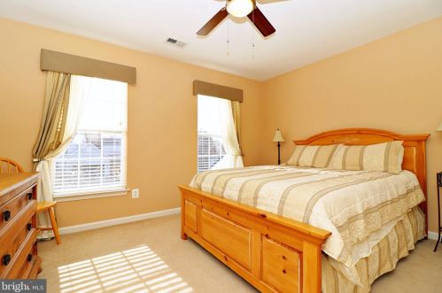 164 Pebble Beach Dr, Charles Town WV  25414-4074 exterior