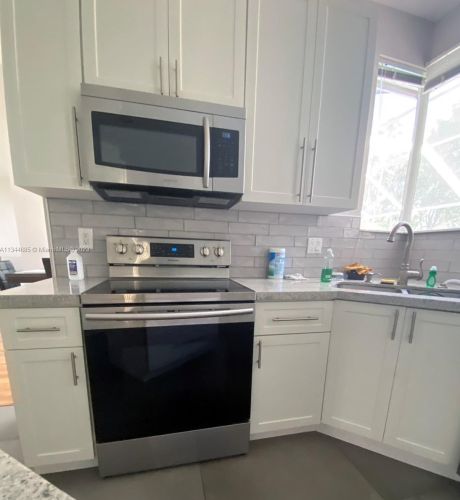 1231 179th Ave, Hollywood FL  33029-3162 exterior